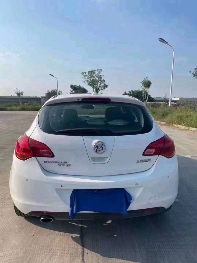 嘉兴15年别克英朗3