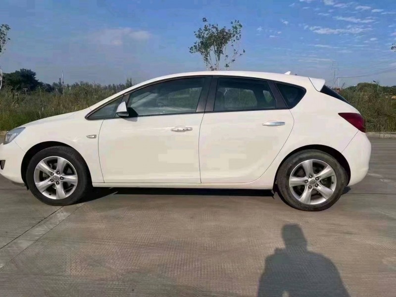 嘉兴15年别克英朗5