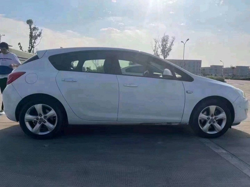 嘉兴15年别克英朗6