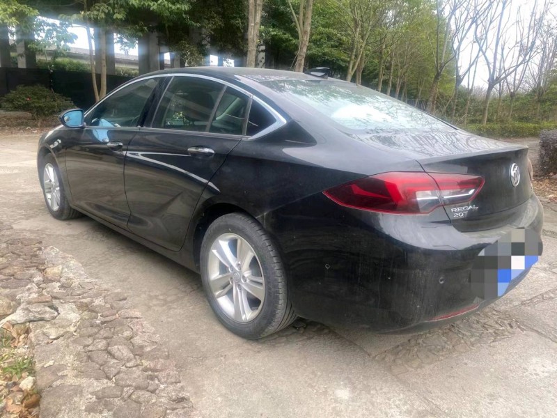 嘉兴18年别克君威5