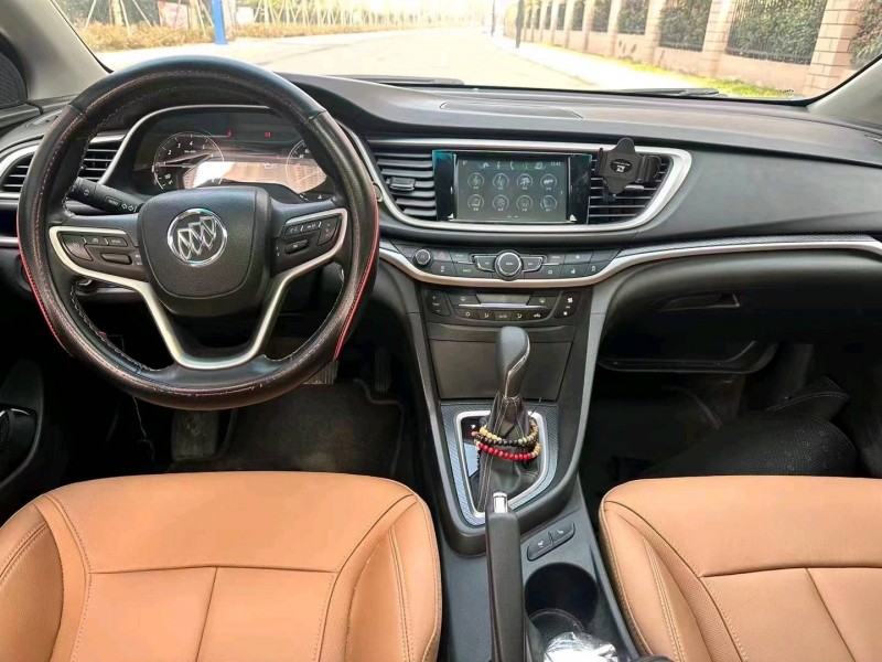 淮南19年别克英朗6