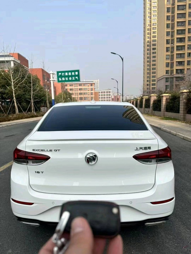 淮南19年别克英朗9