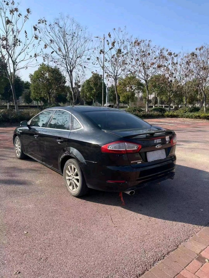 常州11年福特蒙迪欧9