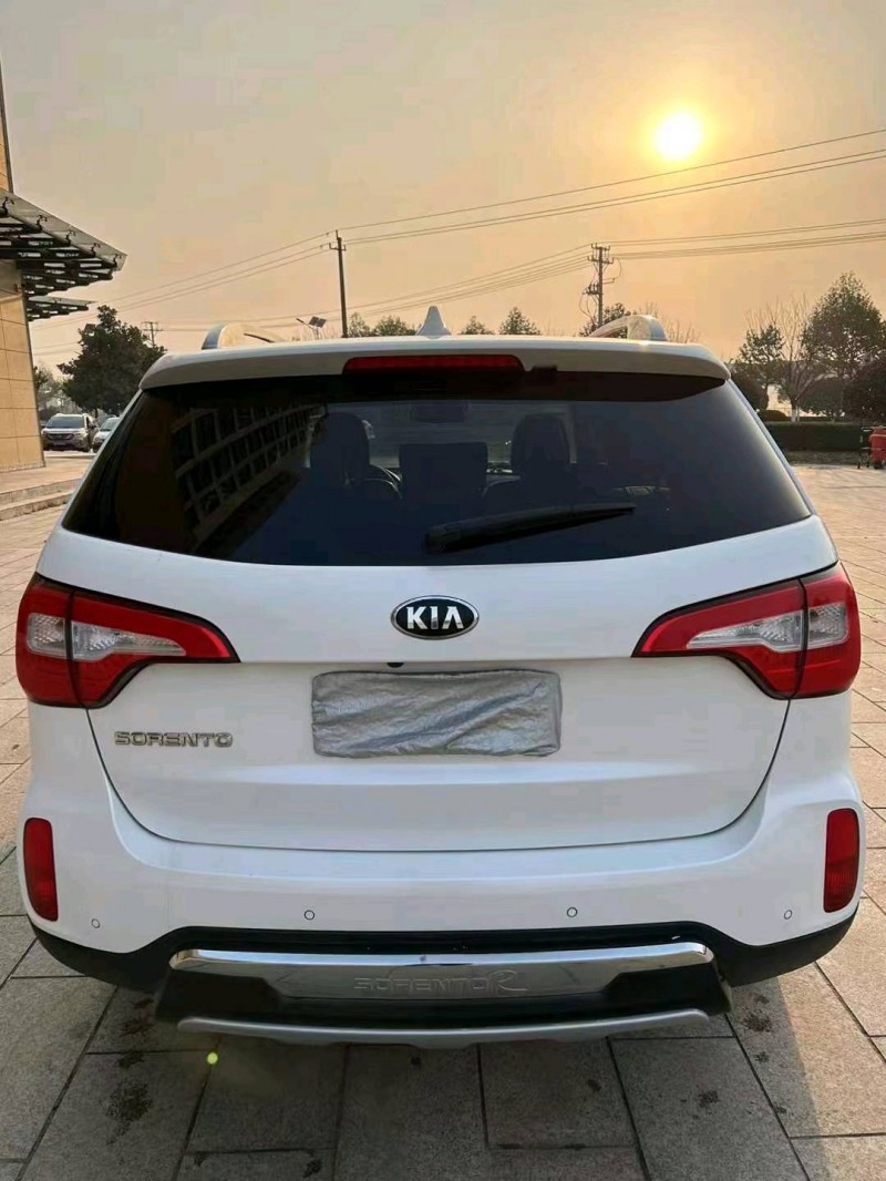 宜昌14年起亚索兰托4