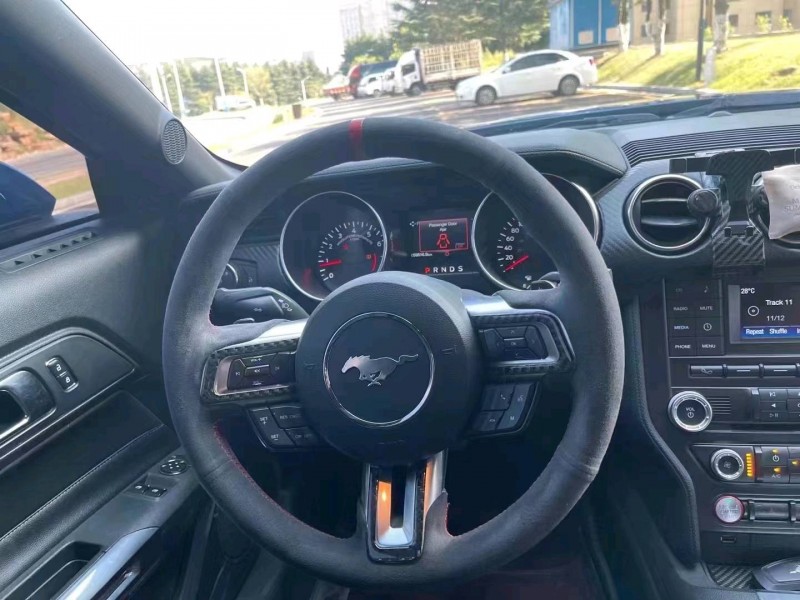 北京18年福特野马5