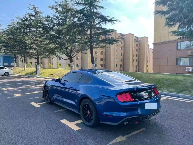 北京18年福特野马9