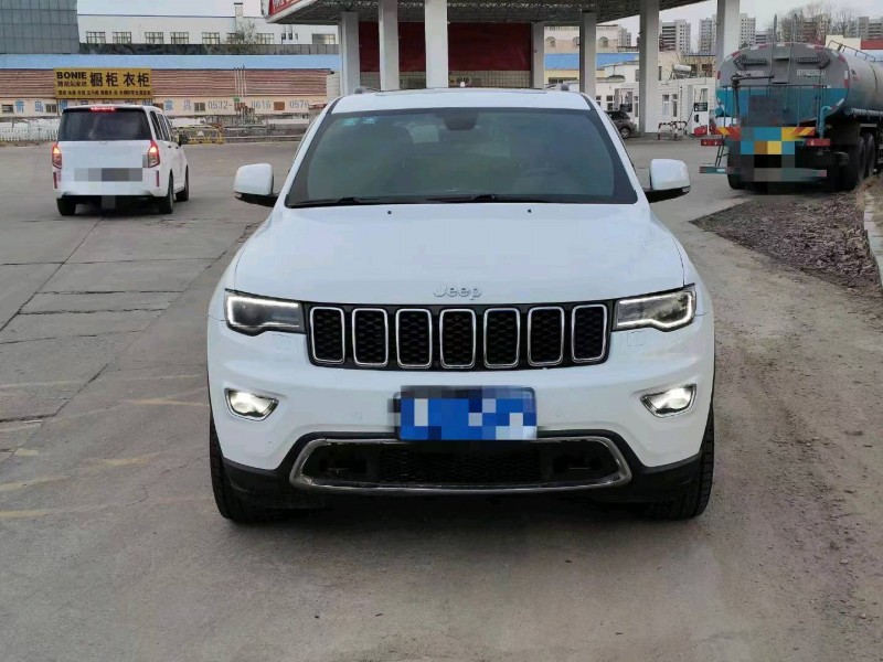 枣庄18年Jeep大切诺基1