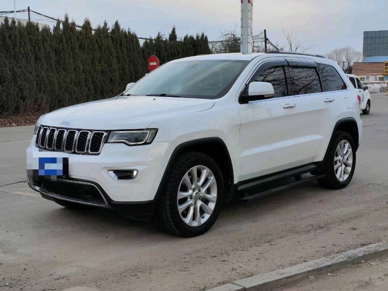 枣庄18年Jeep大切诺基2