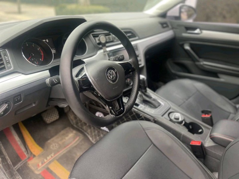 济宁18年大众凌渡4