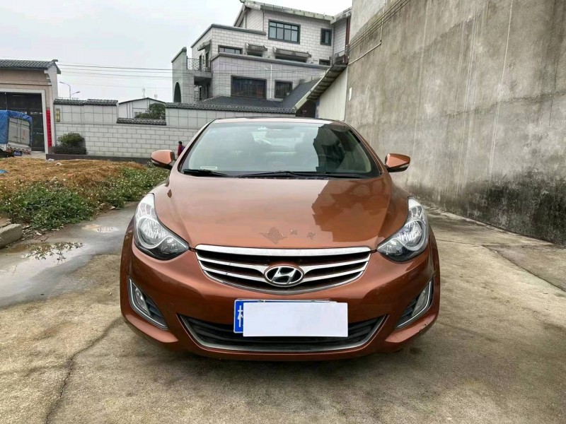 梧州12年现代朗动1