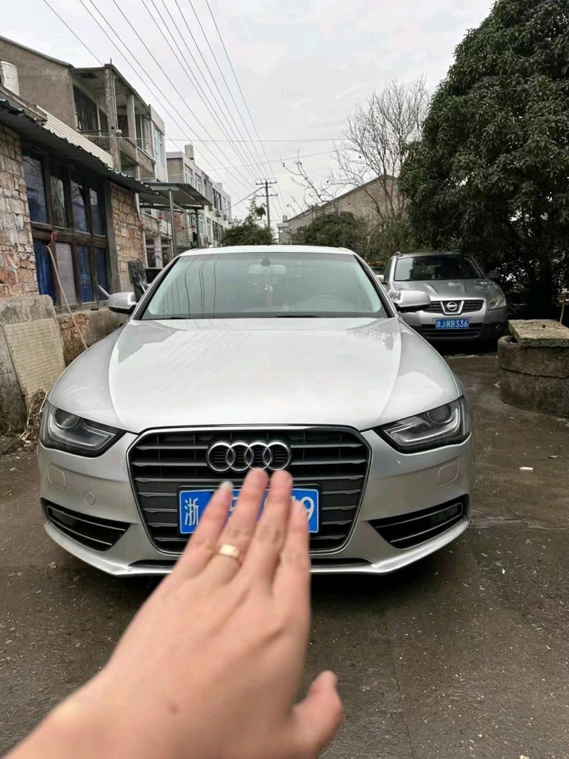 嘉兴13年奥迪A4L1