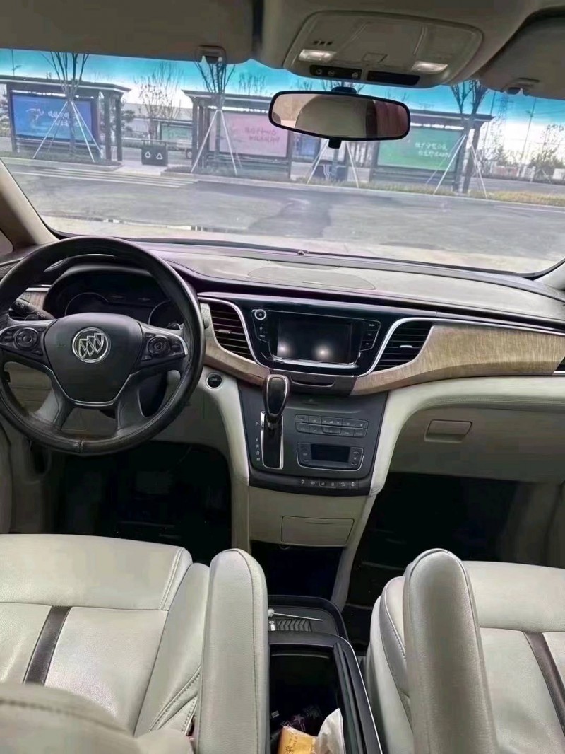 宿迁17年别克GL85