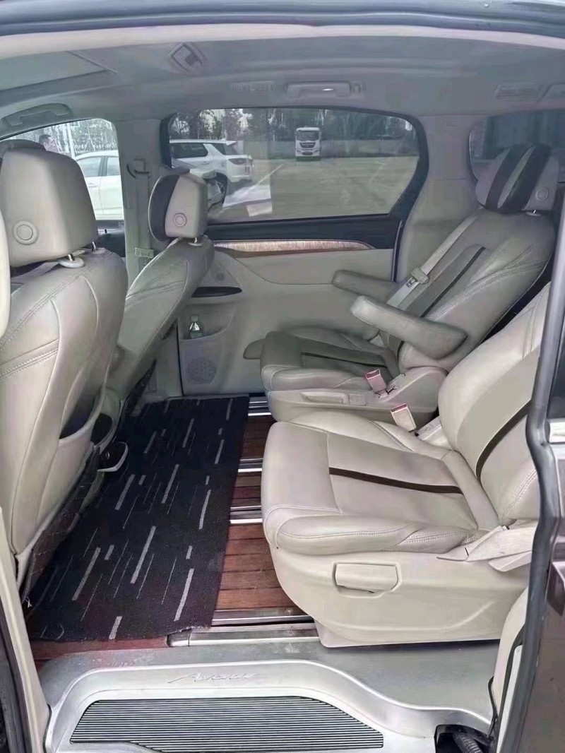 宿迁17年别克GL84