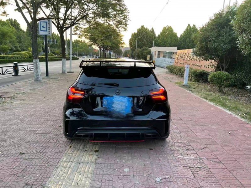 淮南17年奔驰AMG5