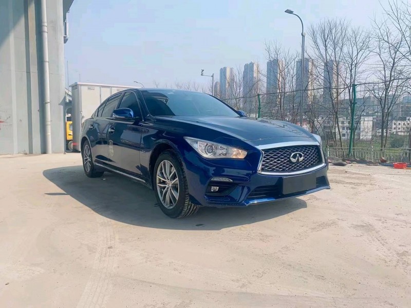 安順21年英菲尼迪Q50L1
