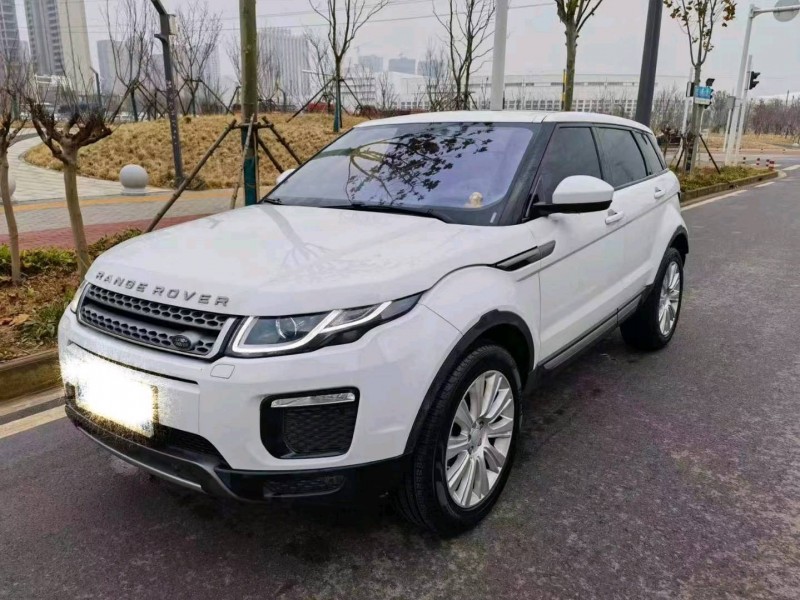 武汉18年路虎极光5