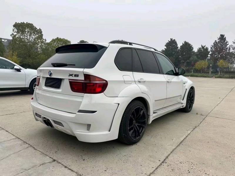 北京12年宝马X58