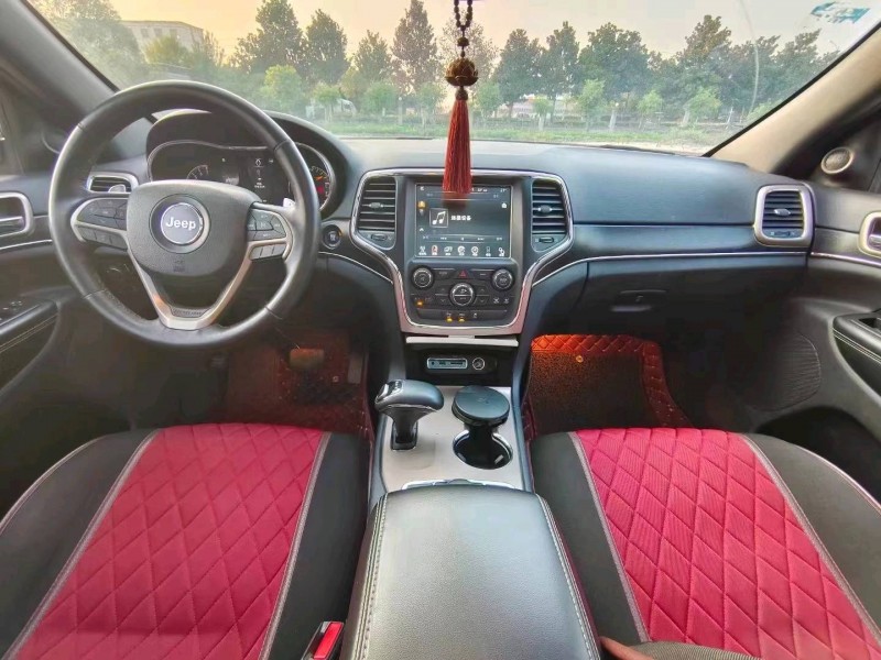 北京17年Jeep大切诺基6