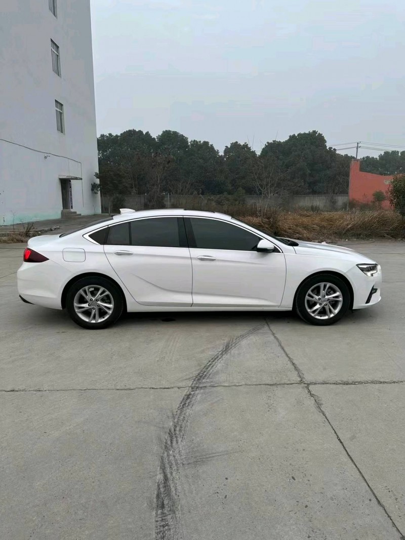 北京22年别克君威4