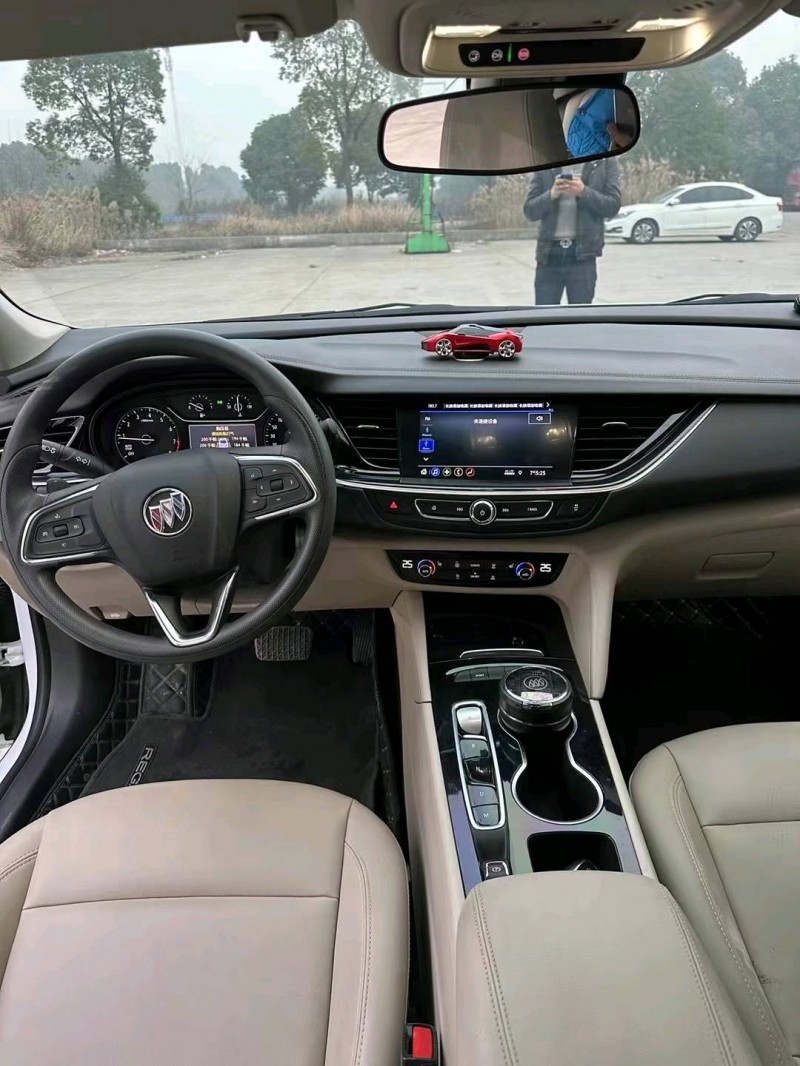 北京22年别克君威5