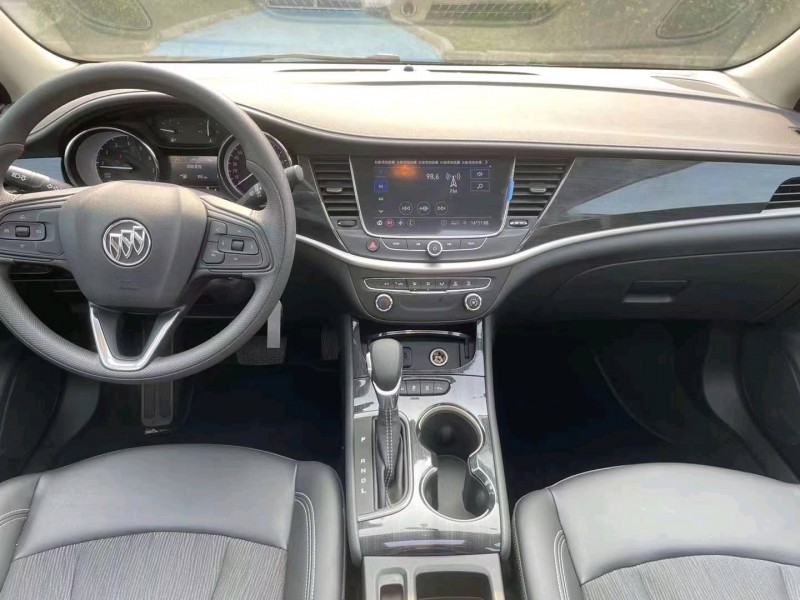 北京22年别克威朗6