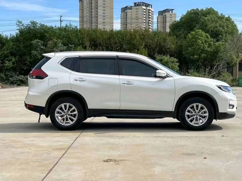 北京20年日产奇骏3