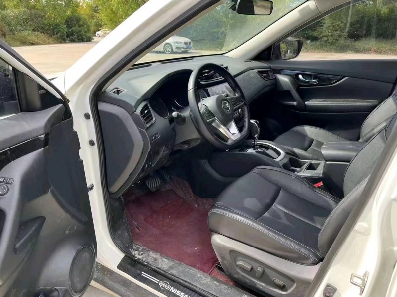 北京20年日产奇骏5