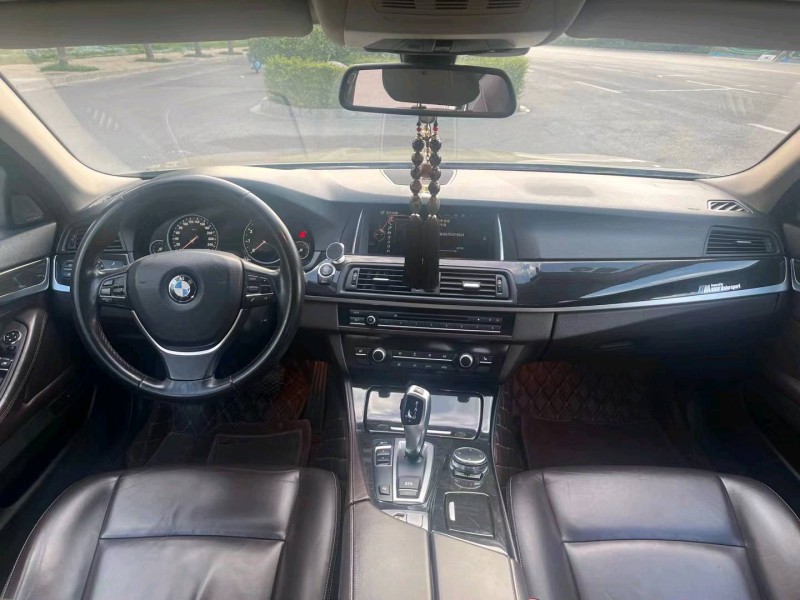 淮南16年宝马5系8