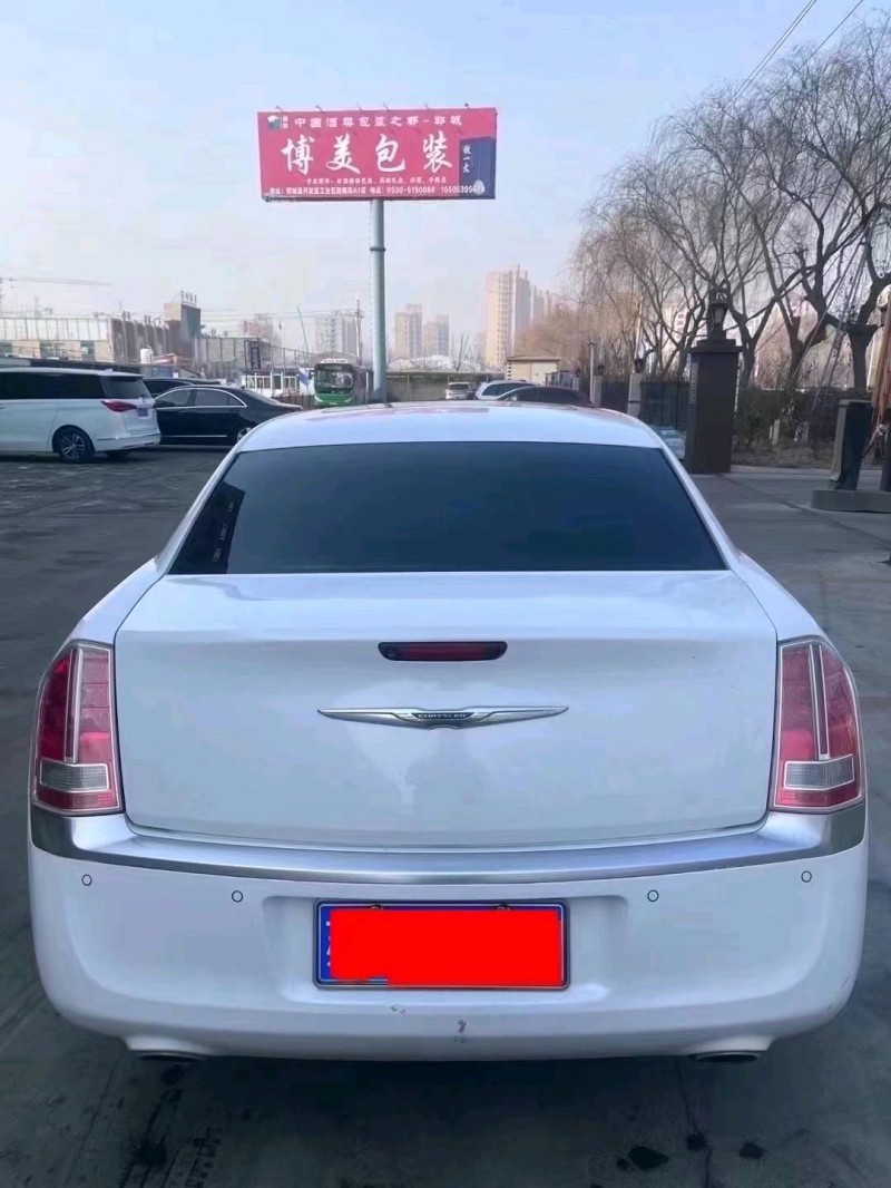 枣庄14年克莱斯勒300C4