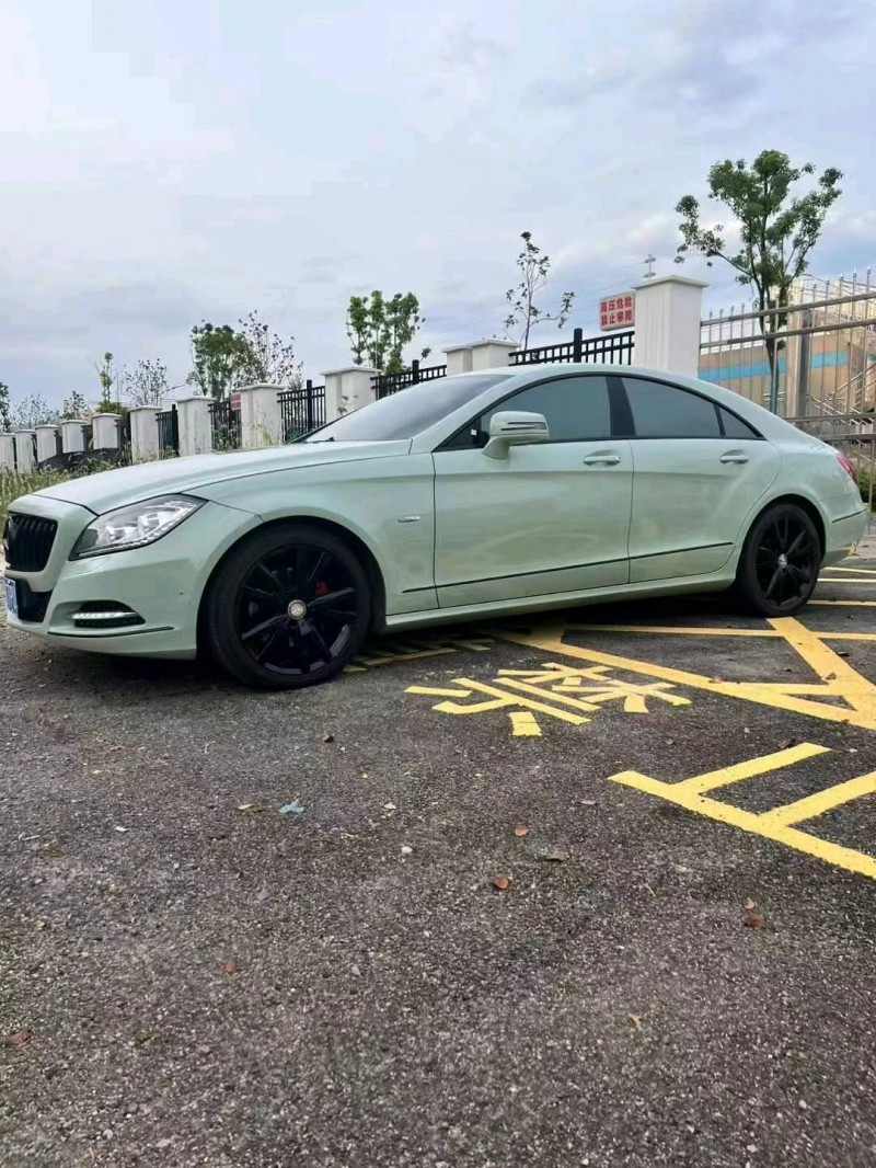 宜昌11年奔驰CLS8