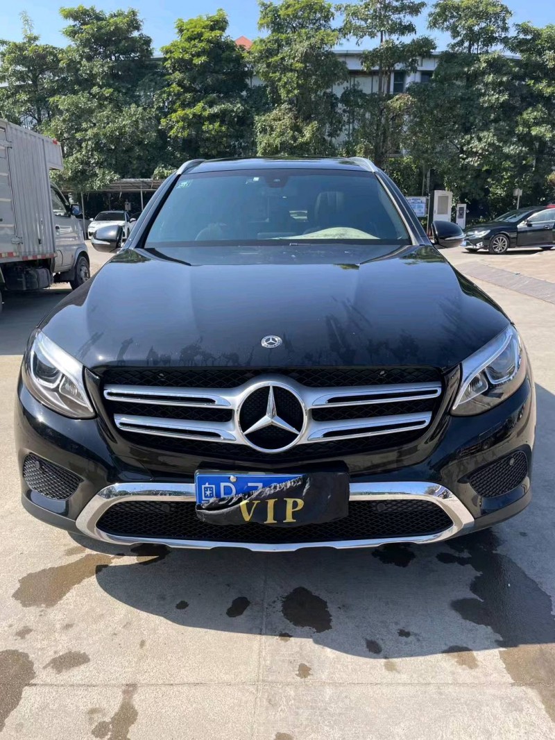 广州19年奔驰GLC1