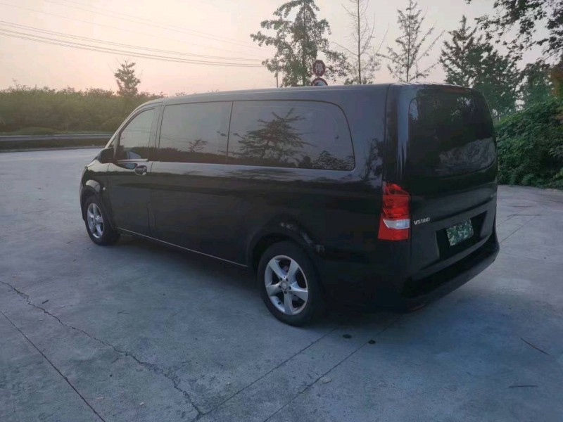 常州17年奔驰威霆7