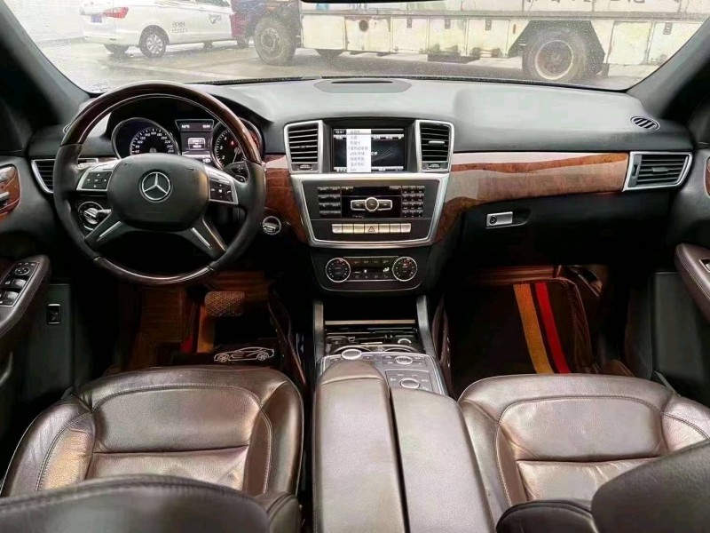 枣庄13年奔驰ML9