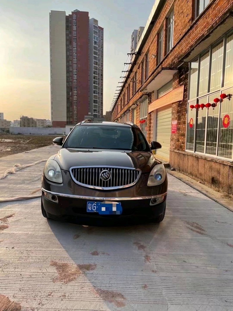 梧州10年别克昂科雷1