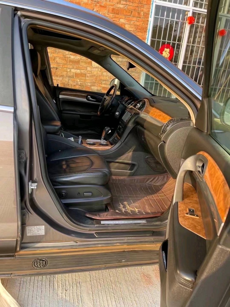 梧州10年别克昂科雷8