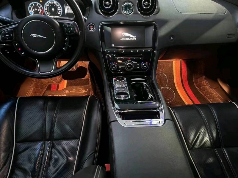 邯郸16年捷豹XJL8