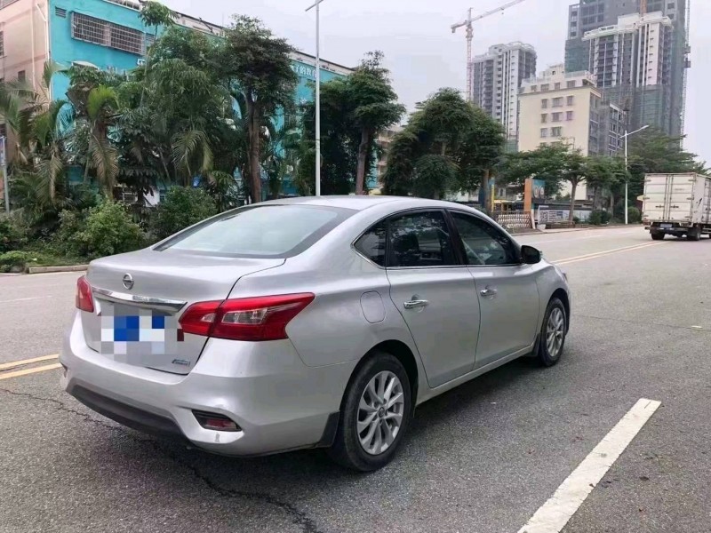 邯郸18年日产轩逸8