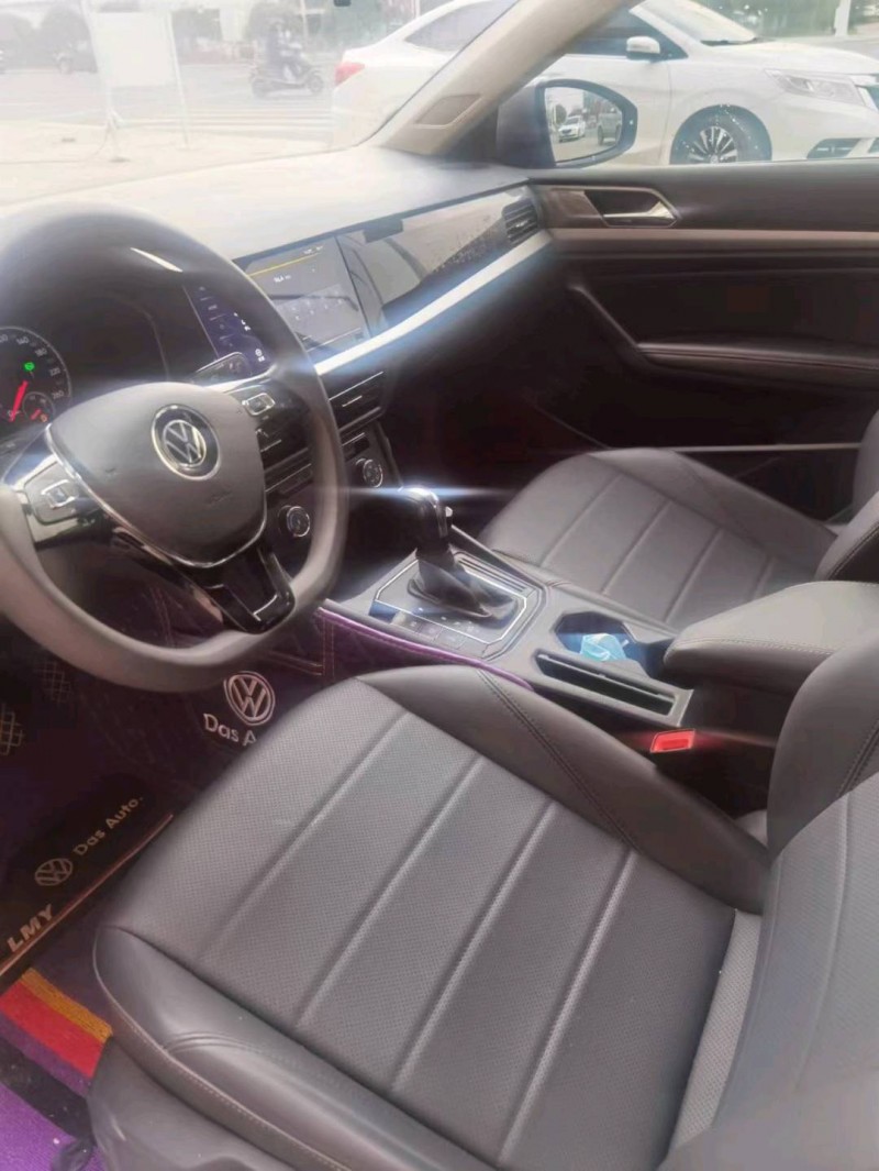 保定20年大众朗逸7