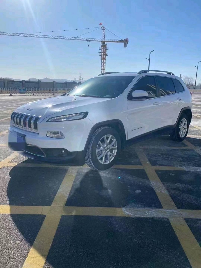 邢台19年Jeep自由光7