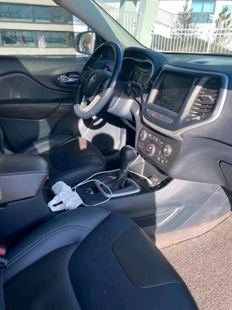 邢台19年Jeep自由光5