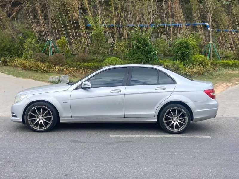 广州13年奔驰C5