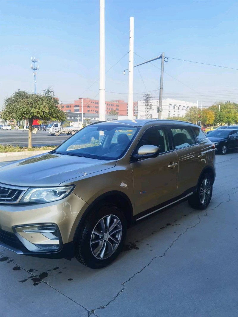 保定19年吉利博越2