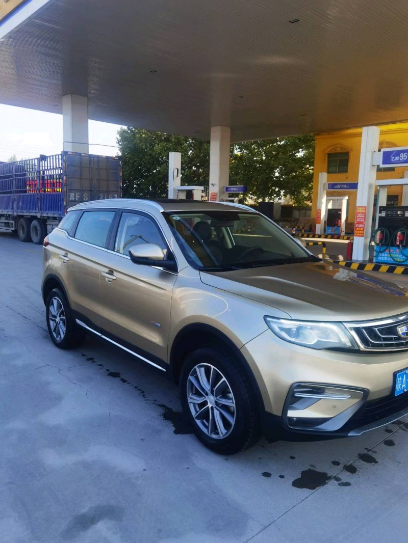 保定19年吉利博越3