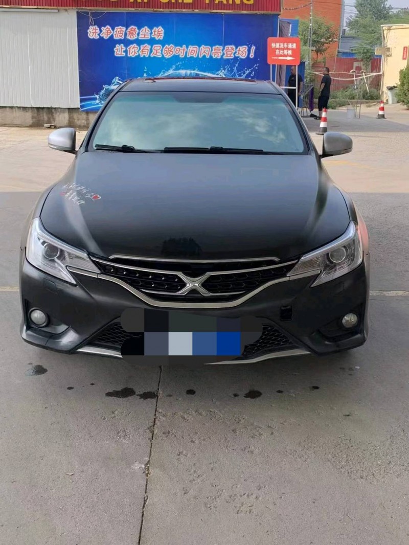 保定12年丰田锐志8