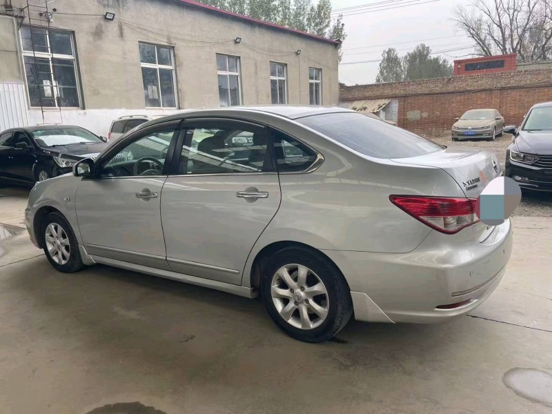 保定14年日产轩逸5