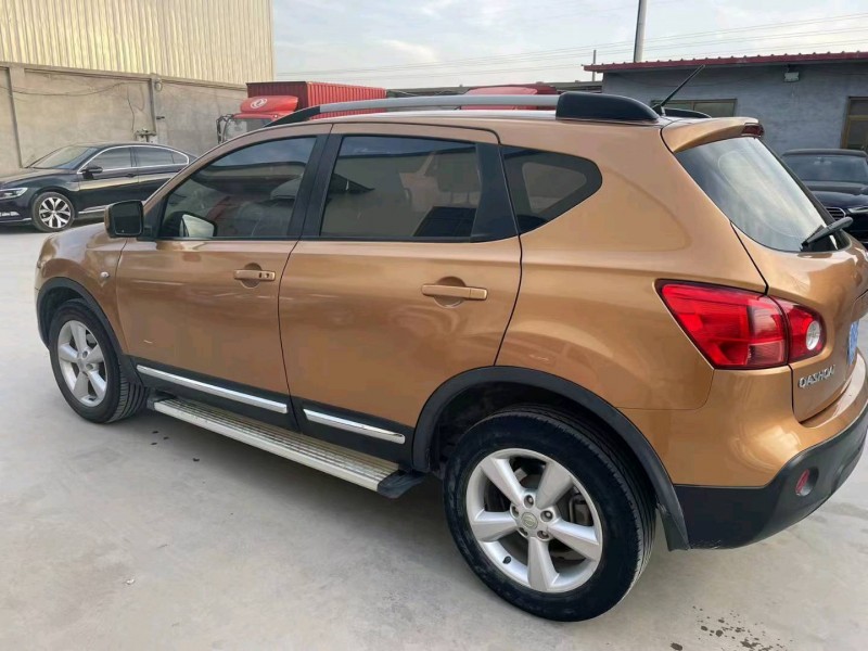 保定14年日产逍客5