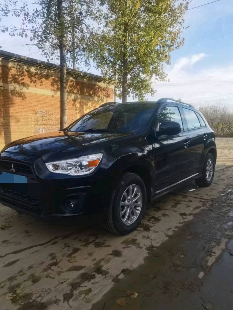 保定14年三菱劲炫3