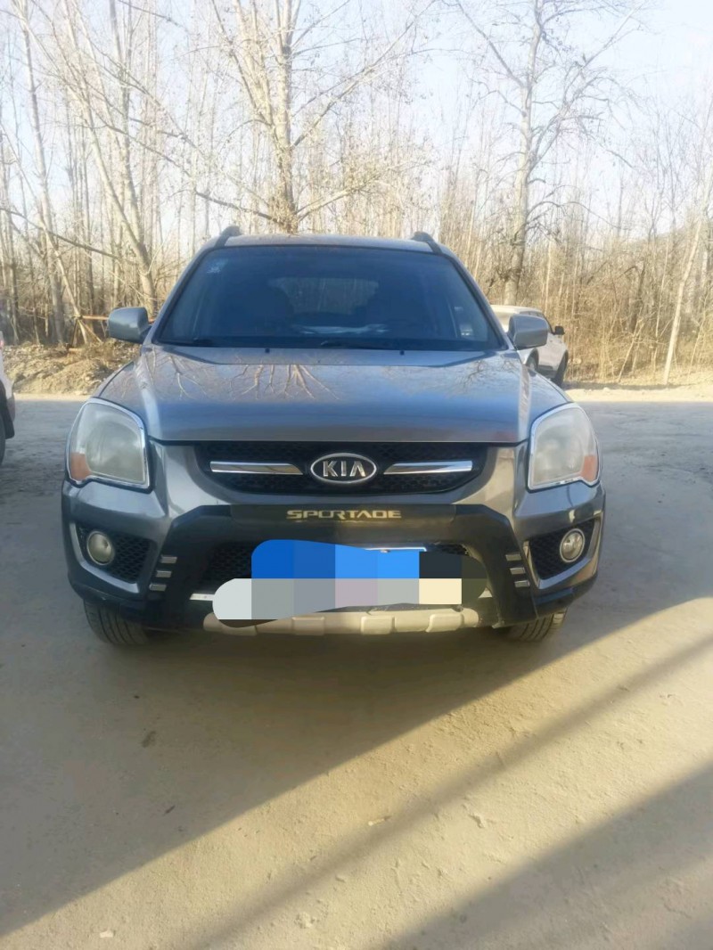 保定11年起亚狮跑1