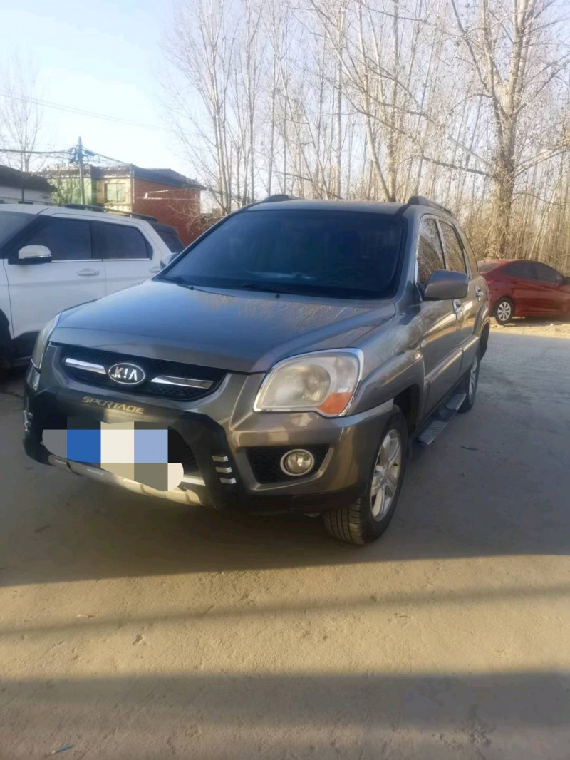 保定11年起亚狮跑3