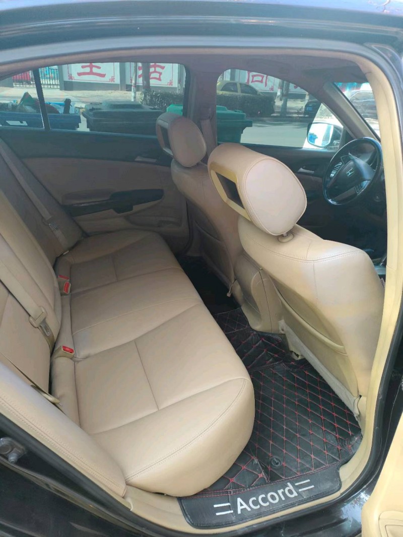 保定09年本田雅阁9